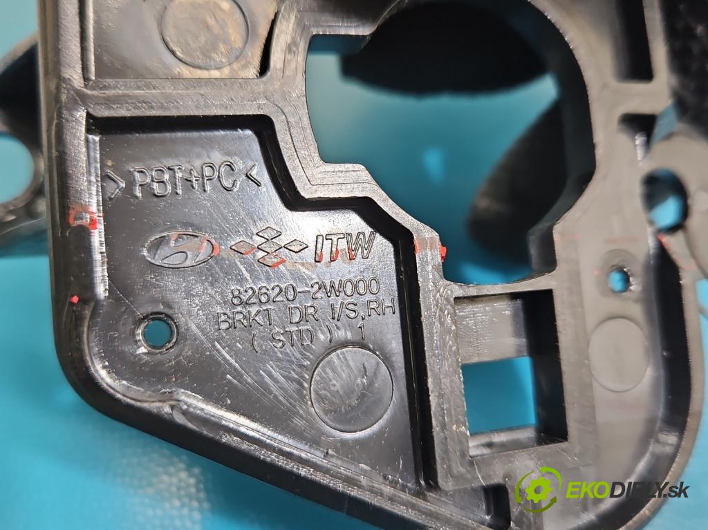 Hyundai Santa Fe III 2012–2018 2.4 GDI 190 hp automatic 140 kW 2359 cm3 5- klika uvnitř: přední pravé 82620-2W000