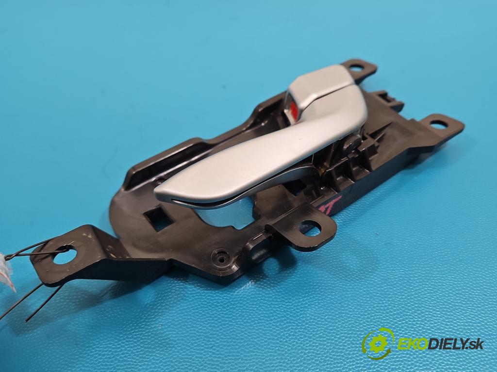 Hyundai Santa Fe III 2012–2018 2.4 GDI 190 hp automatic 140 kW 2359 cm3 5- klika uvnitř: zadní pravé 83620-2W000 (Klika dveří ostatní)