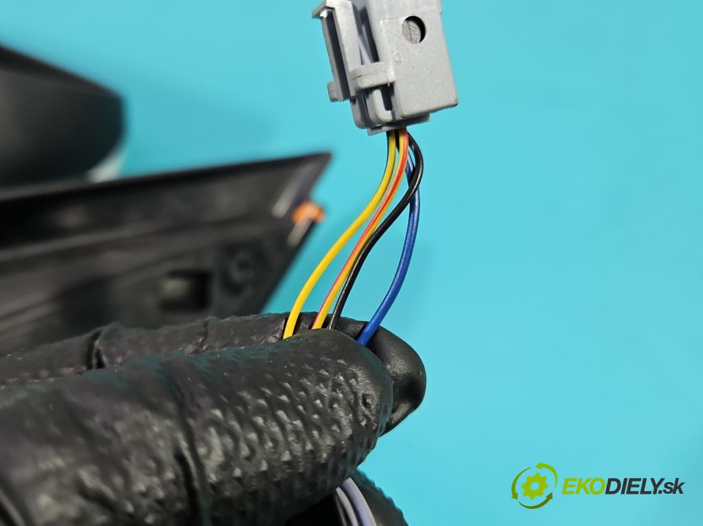 Fiat Bravo II 2007-2014 1.4 T 120 HP manual 88 kW 1368 cm3 5- zrkadlo ľavé  (Kľučka dverí ostatné)