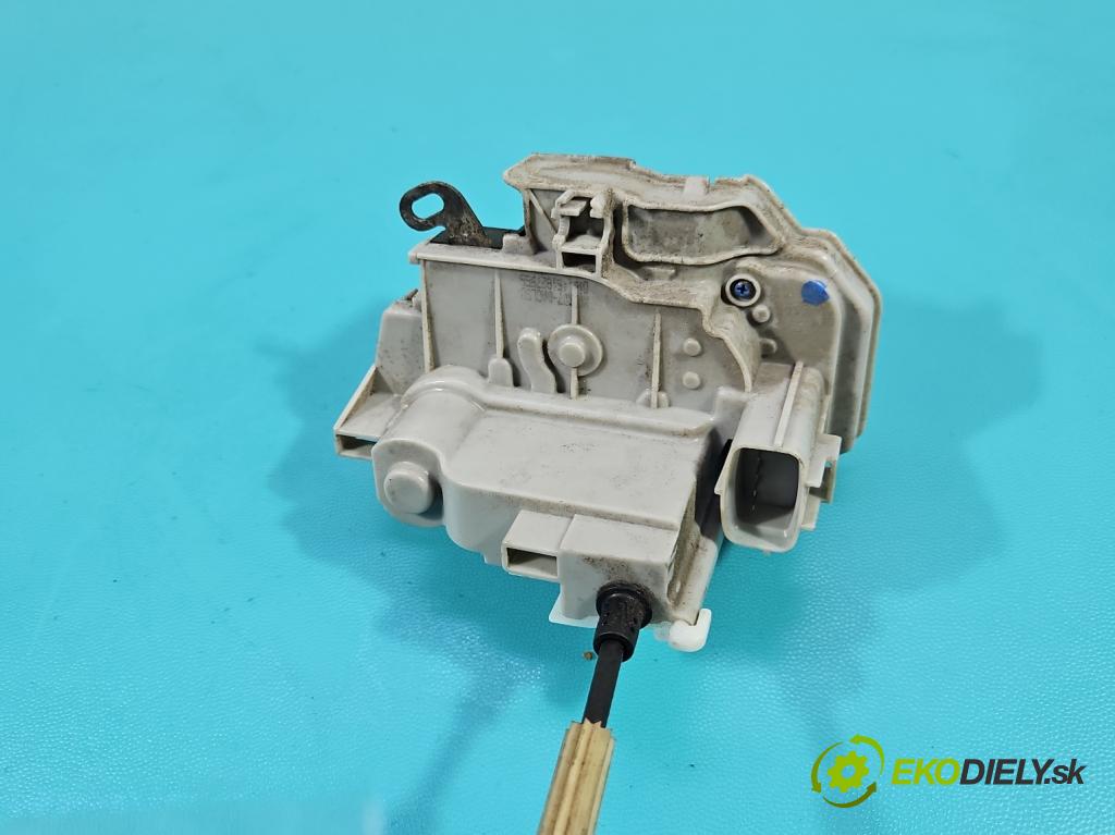 Fiat Bravo II 2007-2014 1.4 T 120 hp manual 88 kW 1368 cm3 5- zámek přední pravý