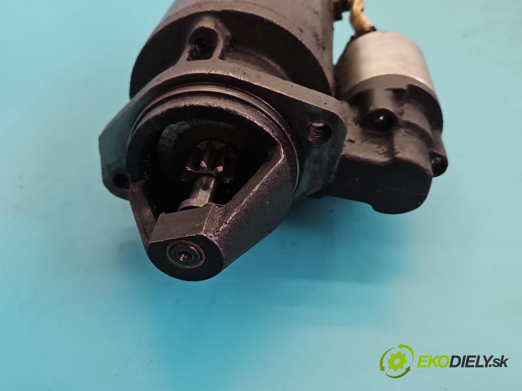 Mercedes KACZKA T1 W601 2.4d 88 HP manual 65 kW 2350 cm3 5- štartér 0001362600 (Štartér)