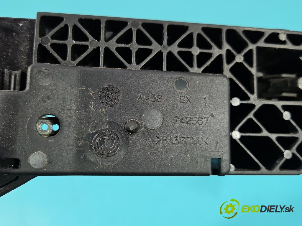 Fiat Bravo II 2007-2014 1.4 T 120 hp manual 88 kW 1368 cm3 5- klika přední levé 242567 (Vnější přední levá klika dveří)