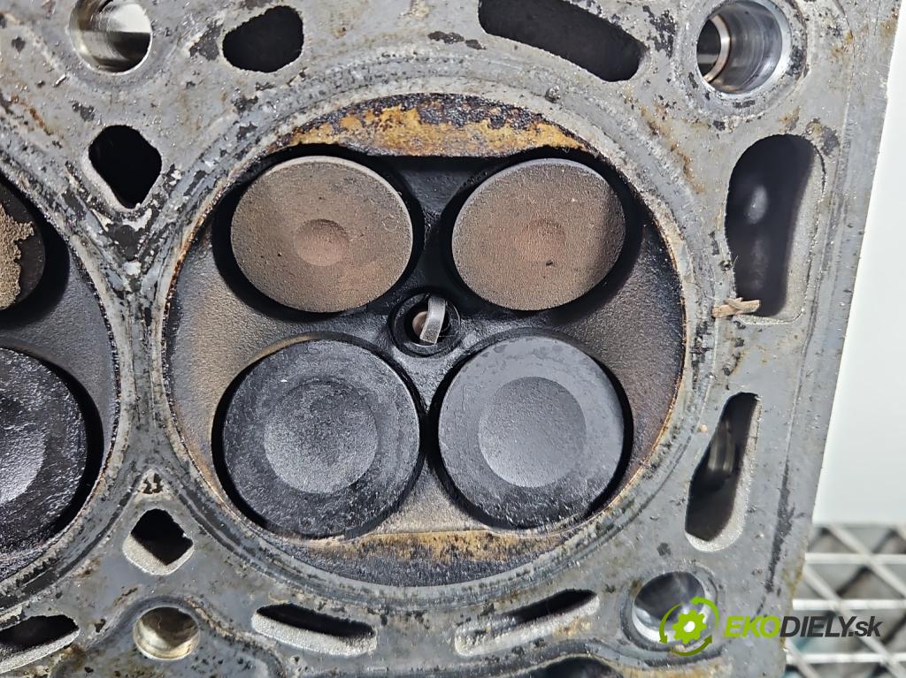 Volvo V70 III 2007-2016 2.0 16V 145 HP manual 107 kW 1999 cm3 5- Hlava: motora RF6C1G6090AA