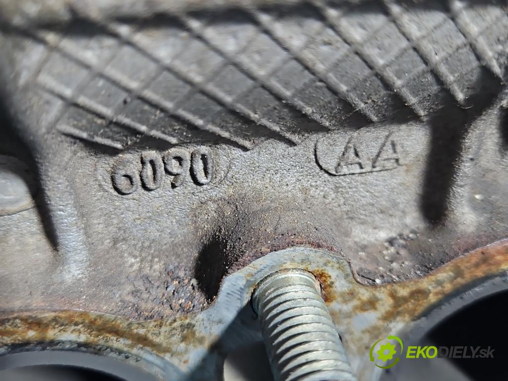 Volvo V70 III 2007-2016 2.0 16V 145 HP manual 107 kW 1999 cm3 5- Hlava: motora RF6C1G6090AA