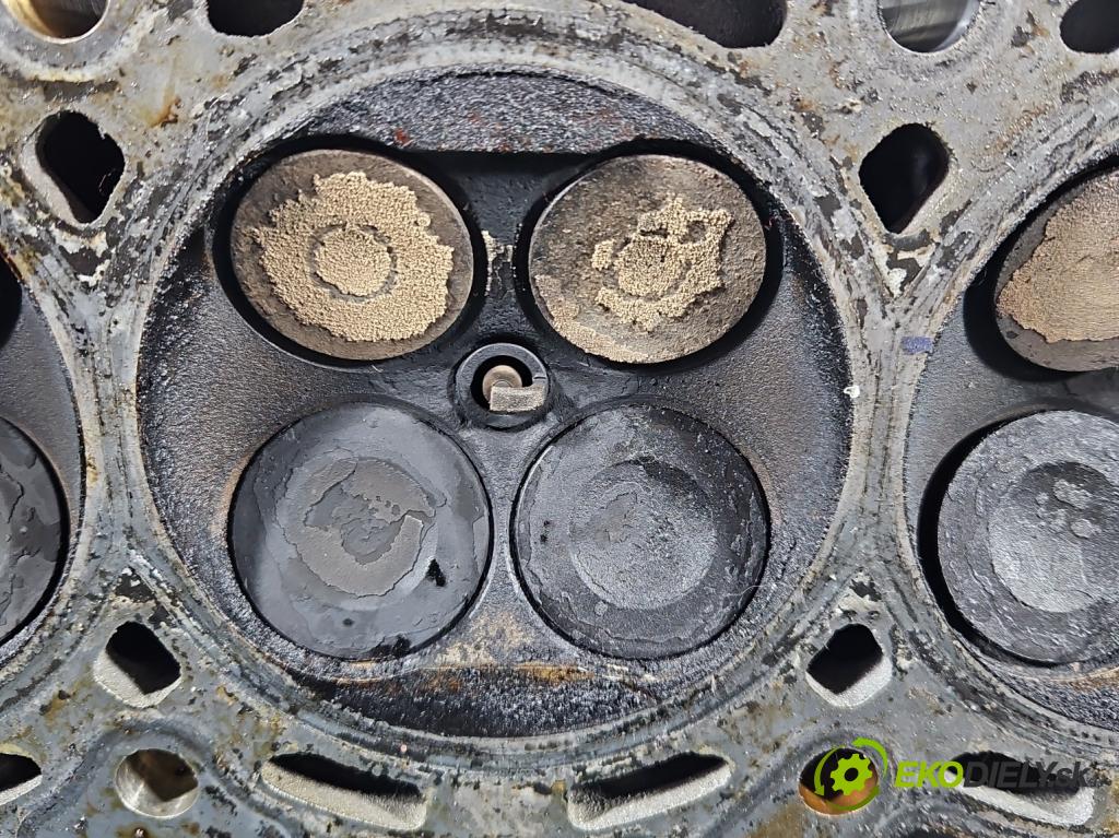 Volvo V70 III 2007-2016 2.0 16V 145 HP manual 107 kW 1999 cm3 5- Hlava: motora RF6C1G6090AA