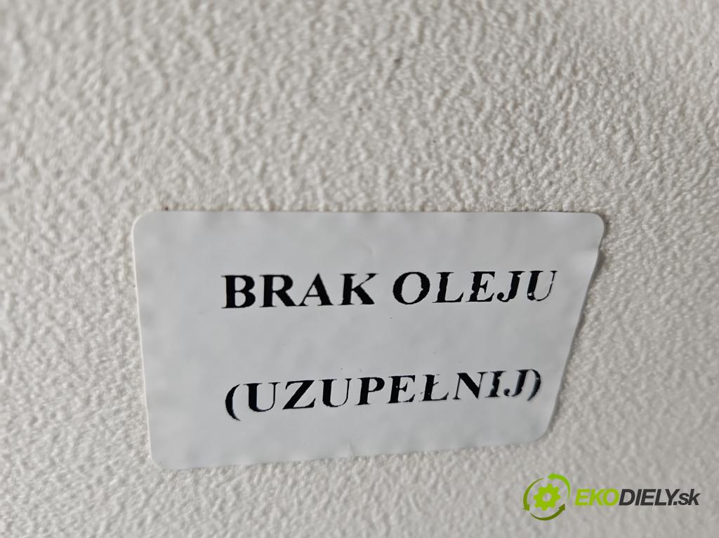 Mercedes KACZKA T1 W601 2.4d 88 HP manual 65 kW 2350 cm3 5- prevodovka stupeň,rýchlosť manual 711.110