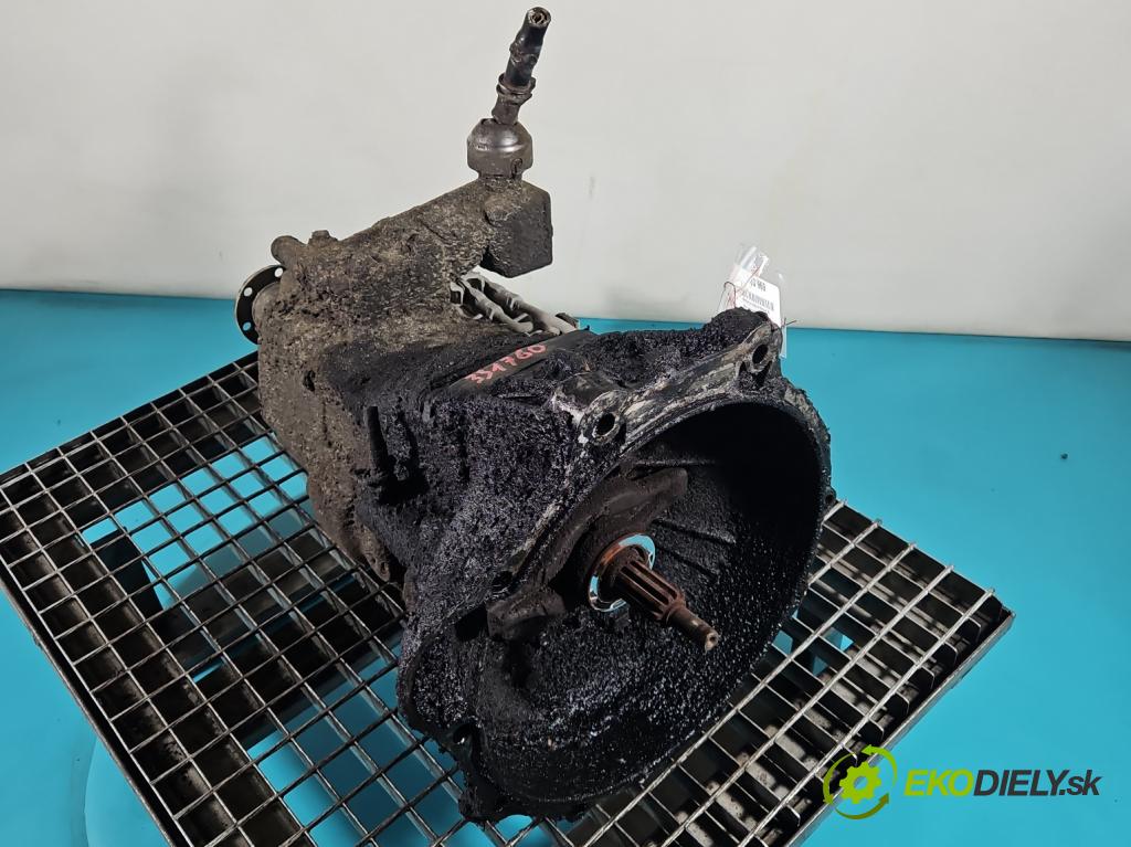 Mercedes KACZKA T1 W601 2.4d 88 hp manual 65 kW 2350 cm3 5- převodovka stupňová manual 711.110