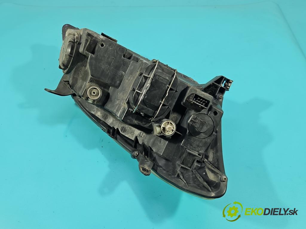 Toyota Corolla E12 2001-2009 1.6 vvti 110 HP manual 81 kW 1598 cm3 5- Reflektor: ľavý  (Kľučka dverí ostatné)