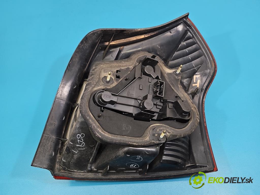 Toyota Corolla E12 2001-2009 1.6 vvti 110 HP manual 81 kW 1598 cm3 5- svetlo / reflektor zadné ľavé  (Kľučka dverí ostatné)