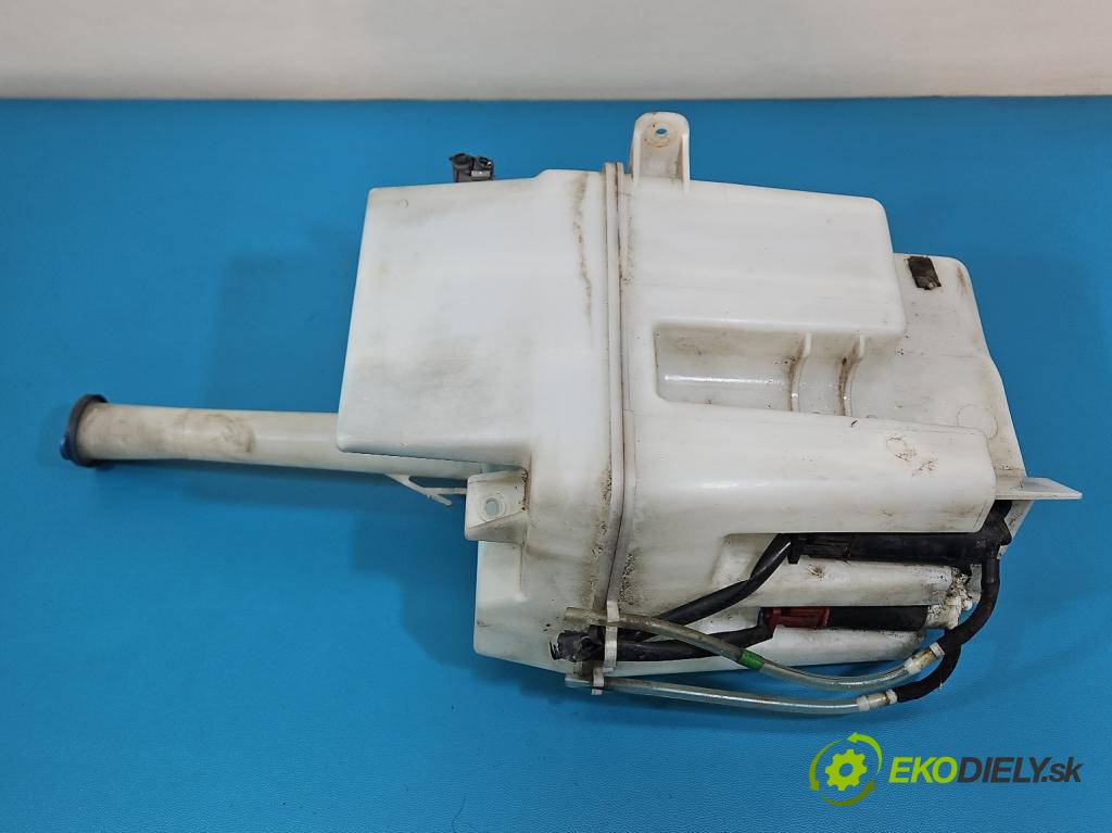 Toyota Corolla E12 2001-2009 1.6 vvti 110 HP manual 81 kW 1598 cm3 5- nádržka tekutina: ostrekovačov