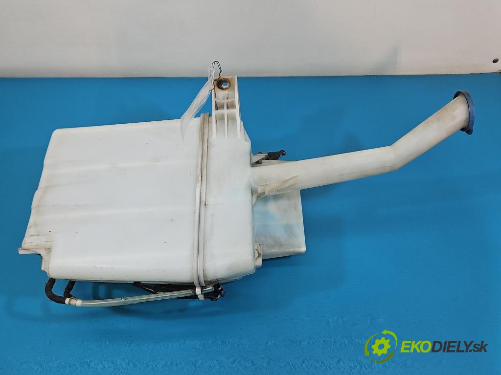 Toyota Corolla E12 2001-2009 1.6 vvti 110 HP manual 81 kW 1598 cm3 5- nádržka tekutina: ostrekovačov