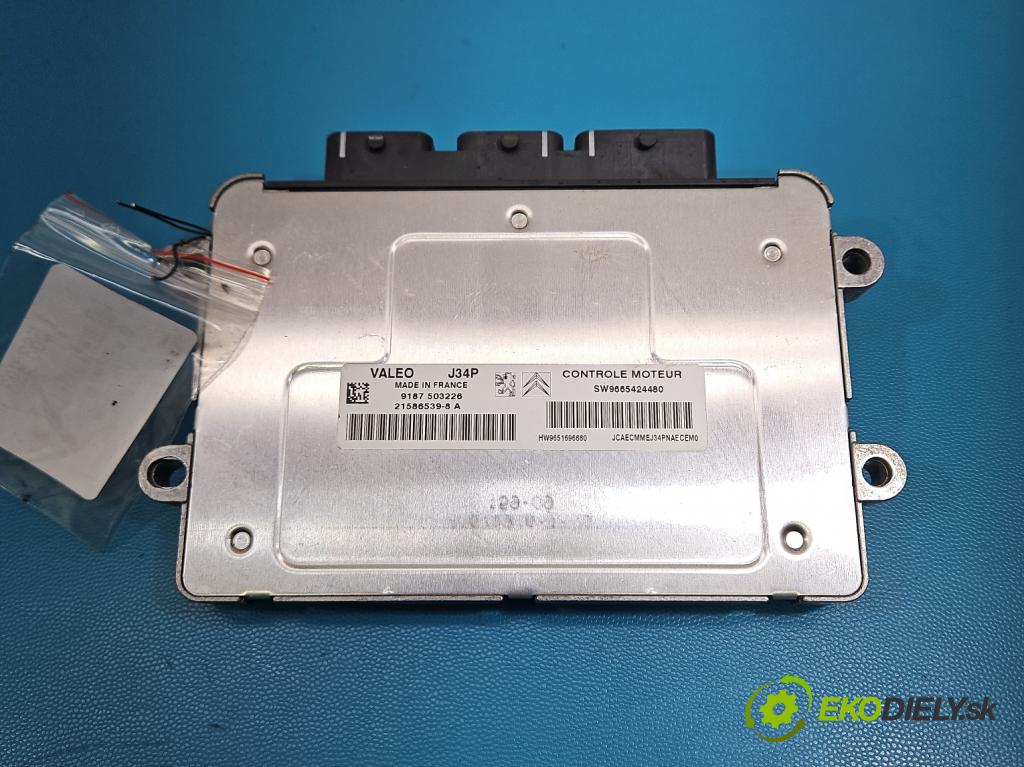 Peugeot 207 1.4 8V 73 hp manual 54 kW 1360 cm3 5- řídící jednotka motoru 9665424480