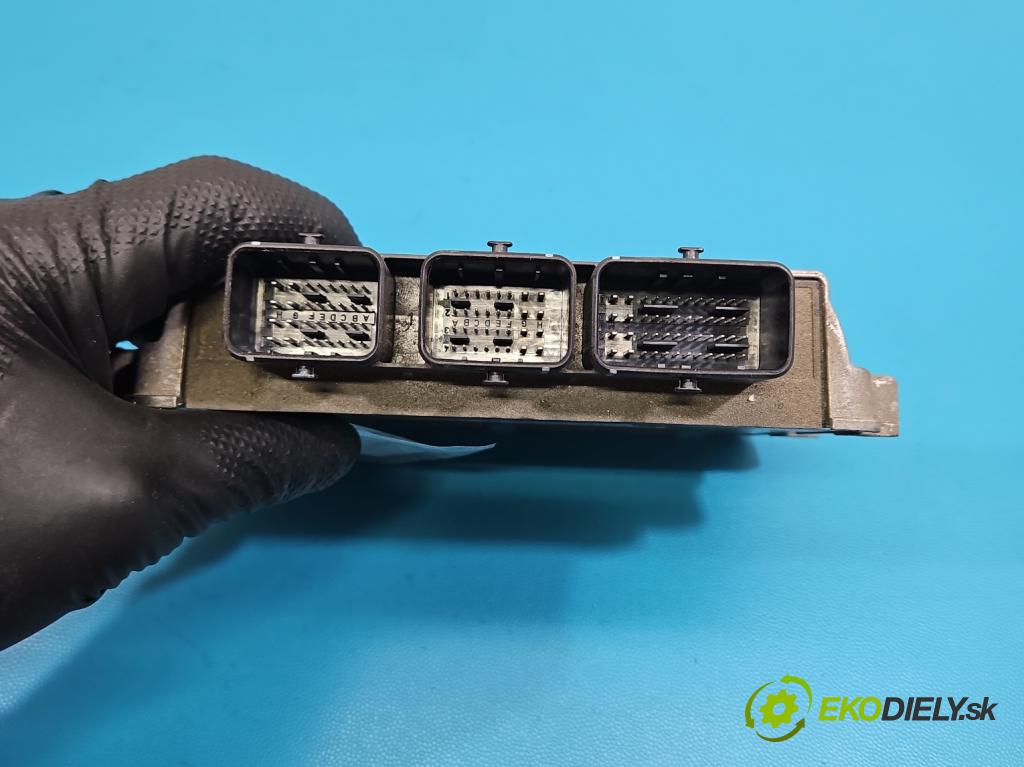 Peugeot 207 1.4 8V 73 hp manual 54 kW 1360 cm3 5- řídící jednotka motoru 9665424480