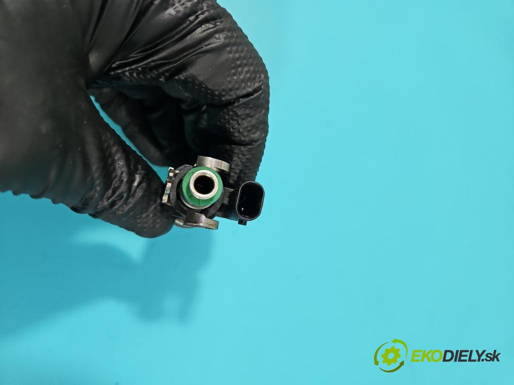 Ford Focus Mk3 2010-2018 1.5 EcoBoost: 150 HP manual 110 kW 1498 cm3 4- vstrek DS7G-9F593-EA (Vstrekovač paliva)