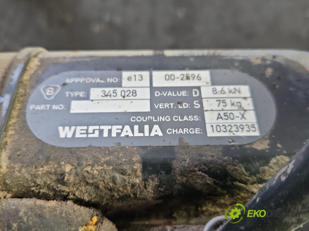 Kia Ceed I 2006-2012 2.0 crdi 140 hp manual 103 kW 1991 cm3 5- oko tažné (Tažné zařízení)