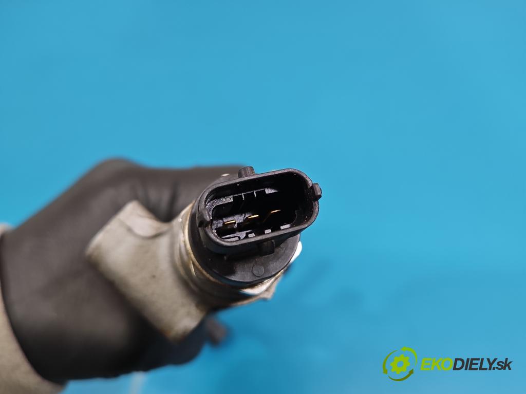 Kia Ceed I 2006-2012 2.0 crdi 140 hp manual 103 kW 1991 cm3 5- lišta vstřikovací 0445214140 (Vstřikovací lišta)