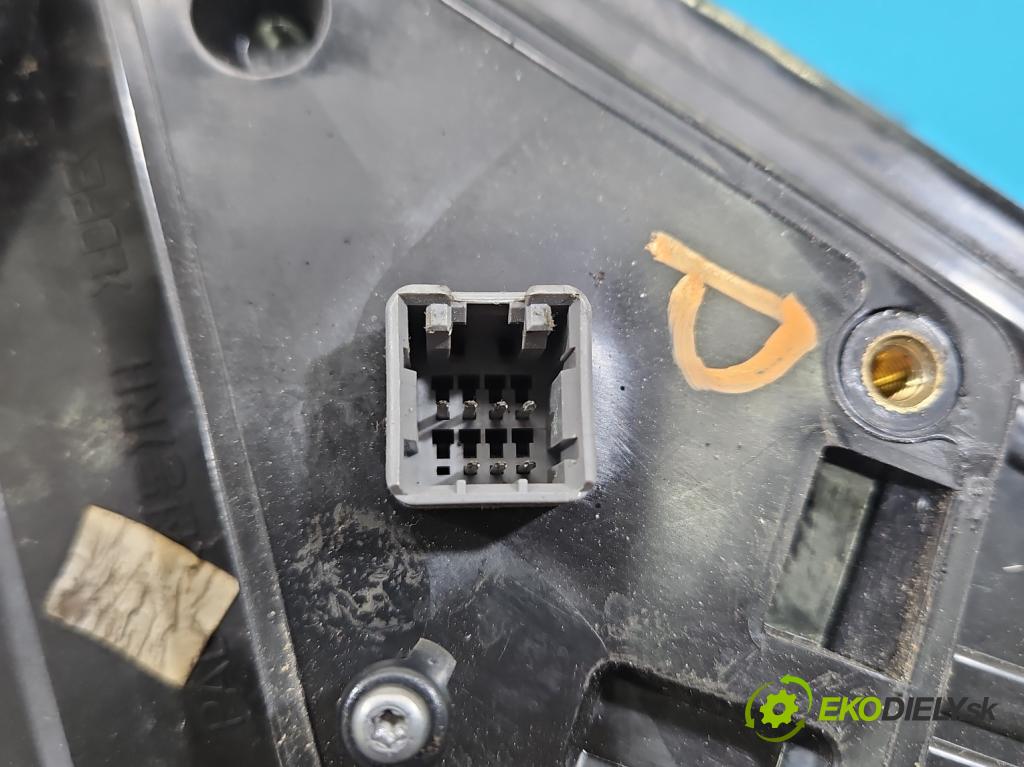 Kia Ceed I 2006-2012 2.0 crdi 140 HP manual 103 kW 1991 cm3 5- zrkadlo pravé  (Kľučka dverí ostatné)