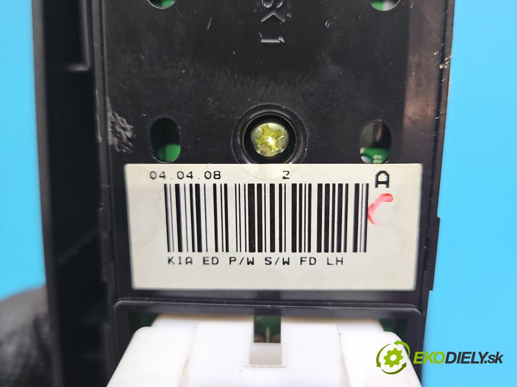 Kia Ceed I 2006-2012 2.0 crdi 140 HP manual 103 kW 1991 cm3 5- prepínač okien spätných zrkadiel 82351-1H020