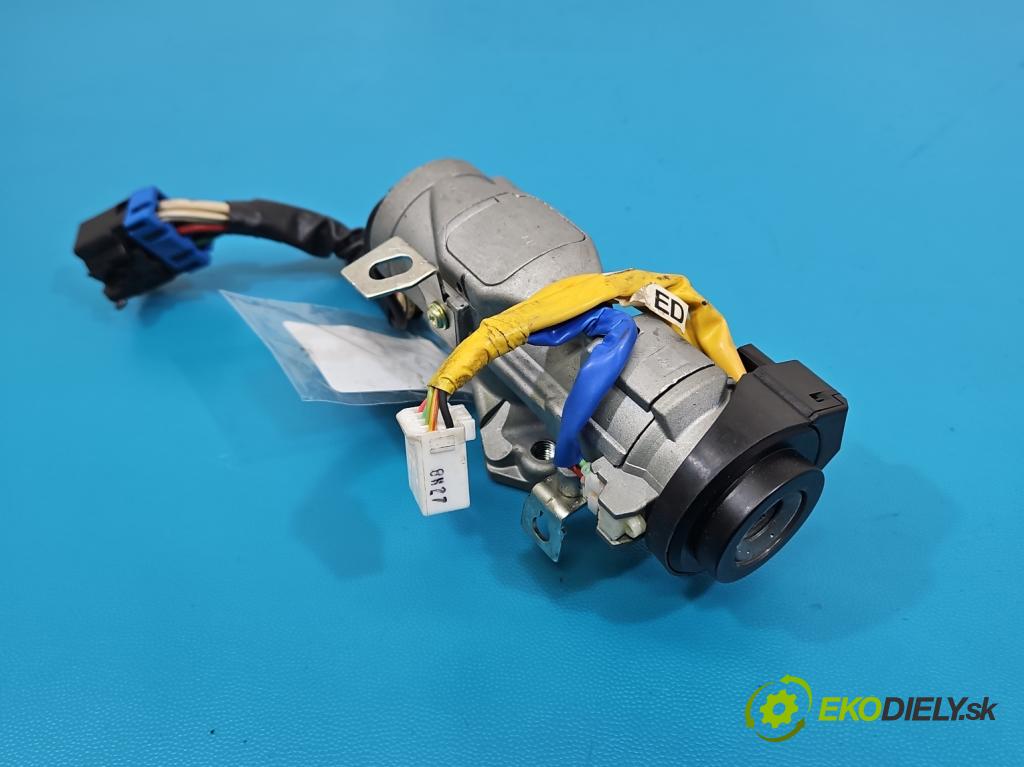 Kia Ceed I 2006-2012 2.0 crdi 140 HP manual 103 kW 1991 cm3 5- Spínačka  (Spínacia skrinka)