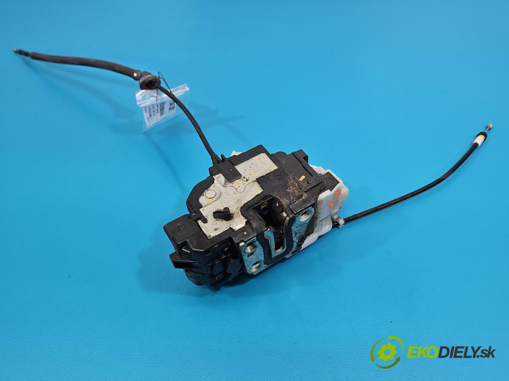 Kia Ceed I 2006-2012 2.0 crdi 140 HP manual 103 kW 1991 cm3 5- zámok zadné pravý 