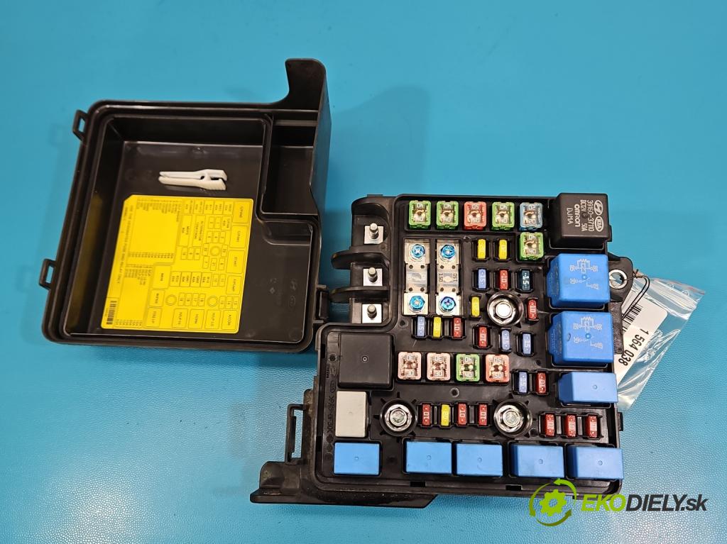 Kia Ceed I 2006-2012 2.0 crdi 140 HP manual 103 kW 1991 cm3 5- skrinka poistka 91950-1H030 (Poistková skrinka)