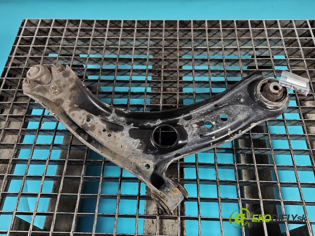 Skoda Octavia IV 2019- 2.0 TDI 116 HP manual 85 kW 1968 cm3 5- predné ľavý  (Kľučka dverí ostatné)