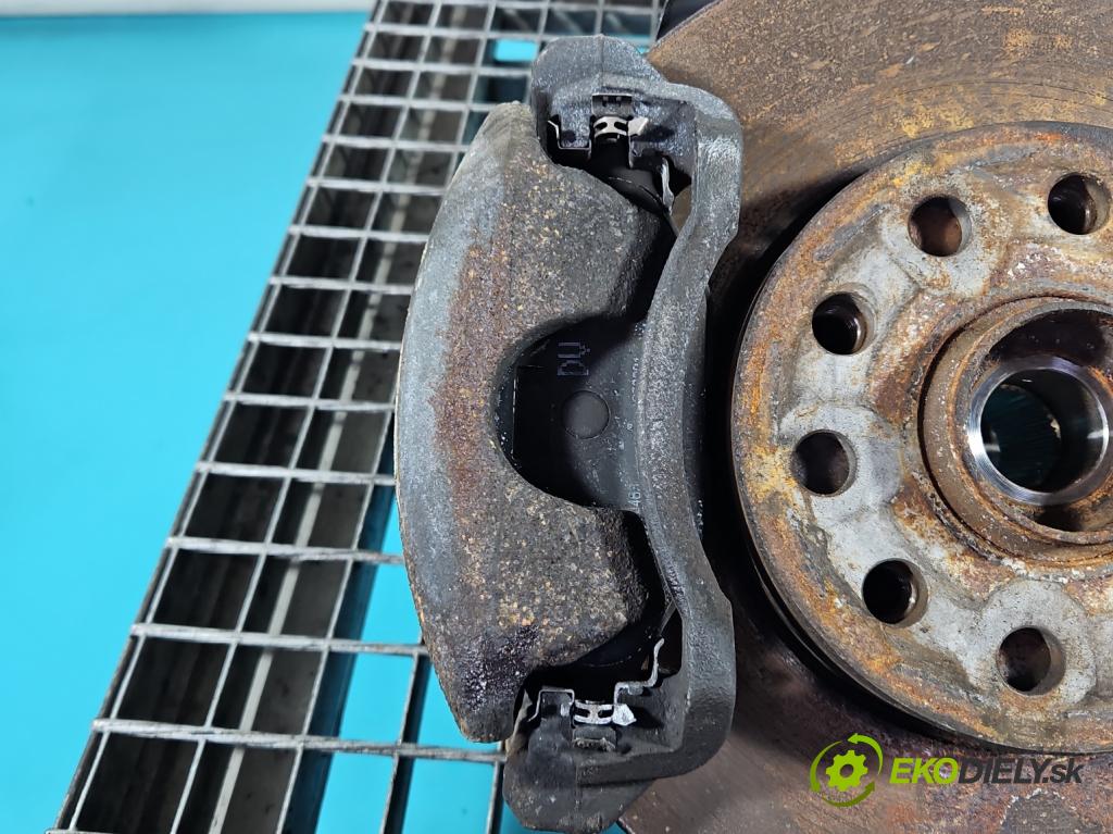 Skoda Octavia IV 2019- 2.0 TDI 116 HP manual 85 kW 1968 cm3 5- brzdič predné ľavý  (Kľučka dverí ostatné)