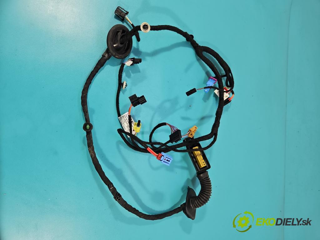 Skoda Octavia IV 2019- 2.0 TDI 116 hp manual 85 kW 1968 cm3 5- Balíček: dveře přední vlevo 5E4971120BB