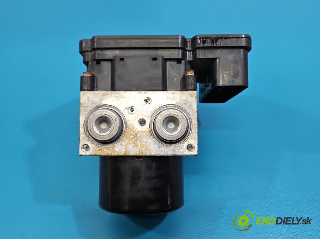 Volvo V70 III 2007-2016 2.0 16V 145 HP manual 107 kW 1999 cm3 5- čerpadlo abs 31261142 (Pumpa ABS)