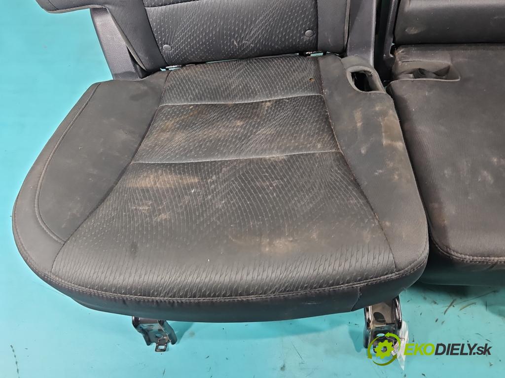 Hyundai Santa Fe III 2012–2018 2.4 GDI 190 HP automatic 140 kW 2359 cm3 5- Pohovka: zadné  (Sedadlo)