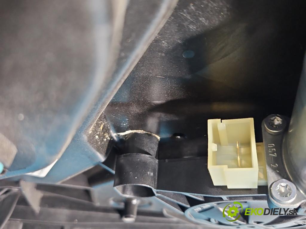 Skoda Octavia IV 2019- 2.0 TDI 116 HP manual 85 kW 1968 cm3 5- mechanizmus okna predné ľavý 5Q0959801C