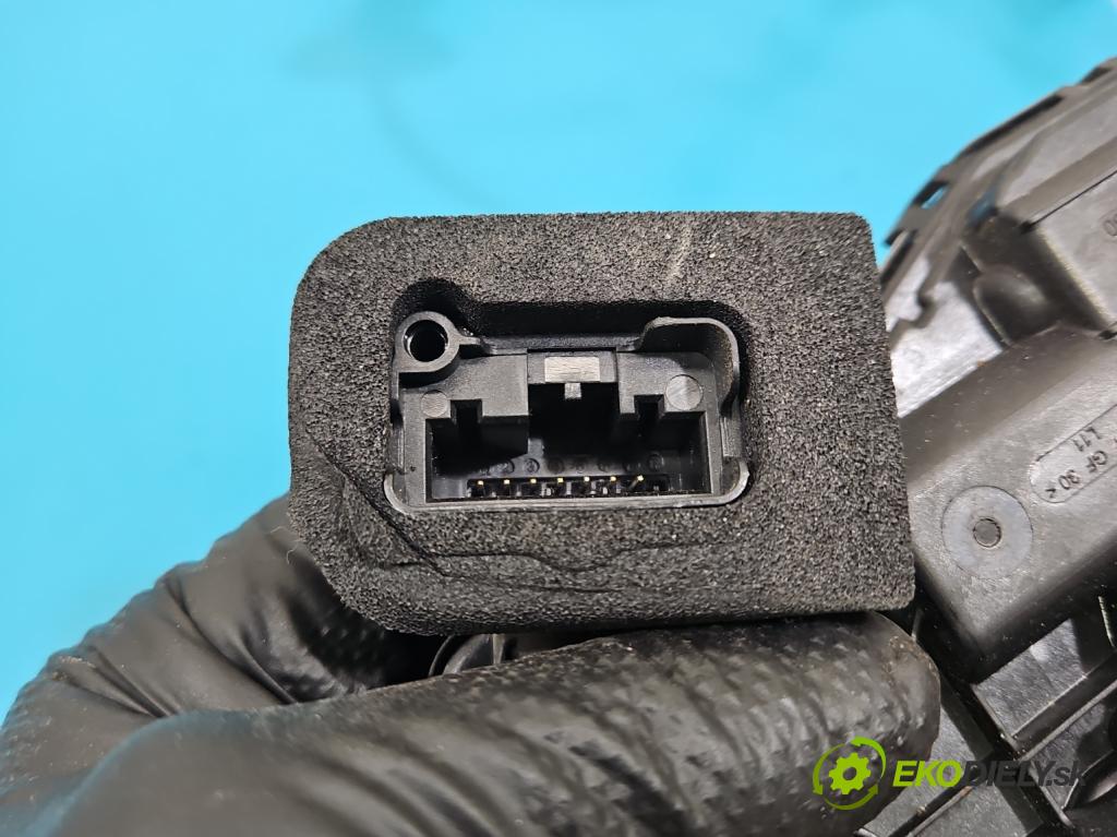 Skoda Octavia IV 2019- 2.0 TDI 116 hp manual 85 kW 1968 cm3 5- zámek přední levý 5TB837015C