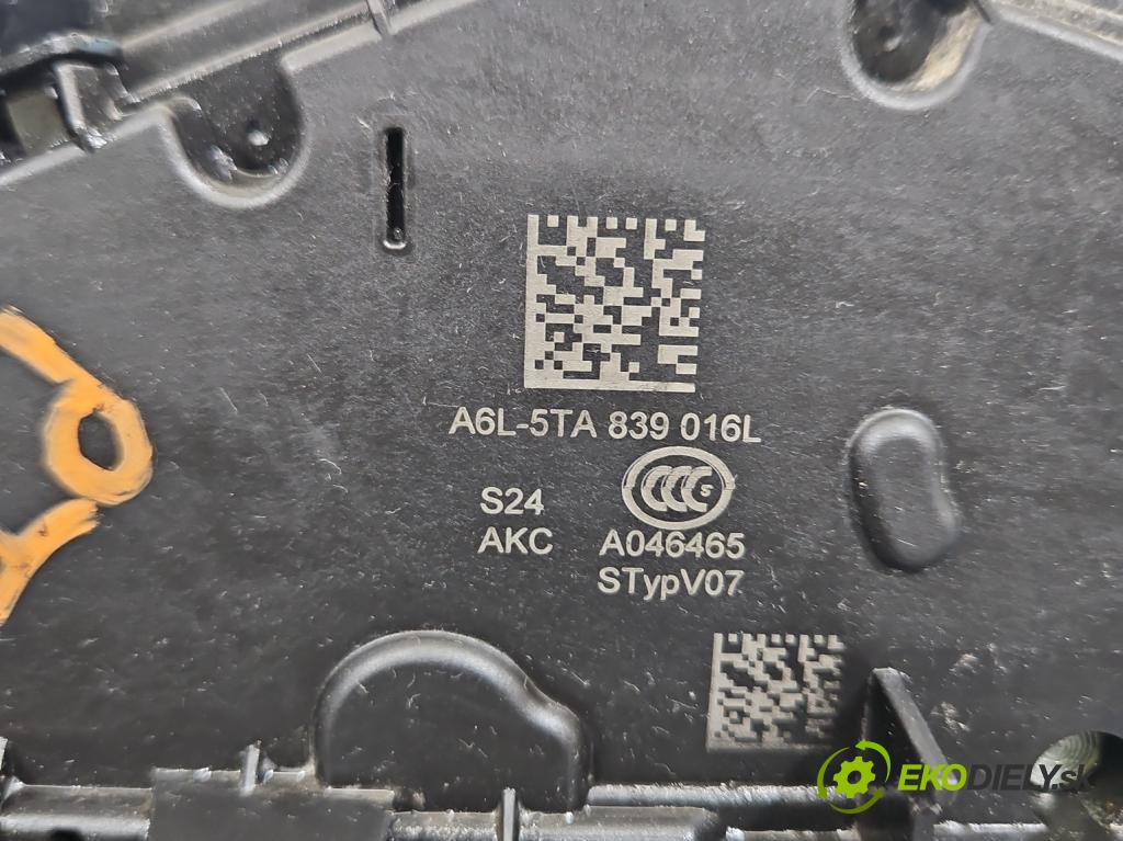 Skoda Octavia IV 2019- 2.0 TDI 116 HP manual 85 kW 1968 cm3 5- zámok zadné pravý A6L-5TA839016L