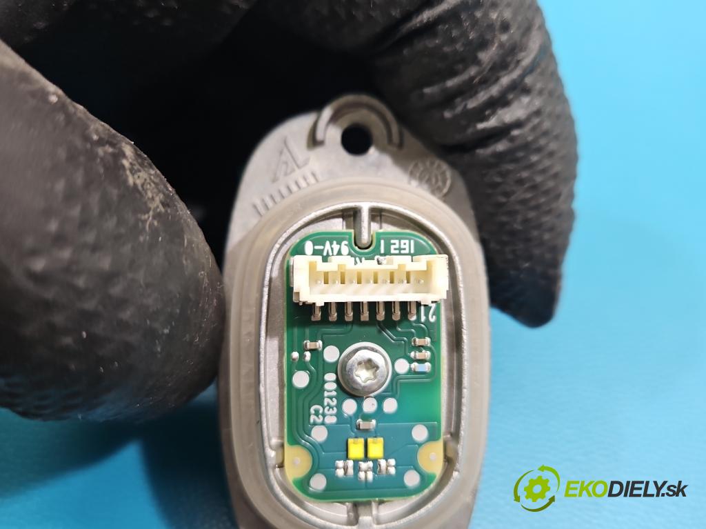 Skoda Octavia IV 2019- 2.0 TDI 116 HP manual 85 kW 1968 cm3 5- modul lampy: MDE14942