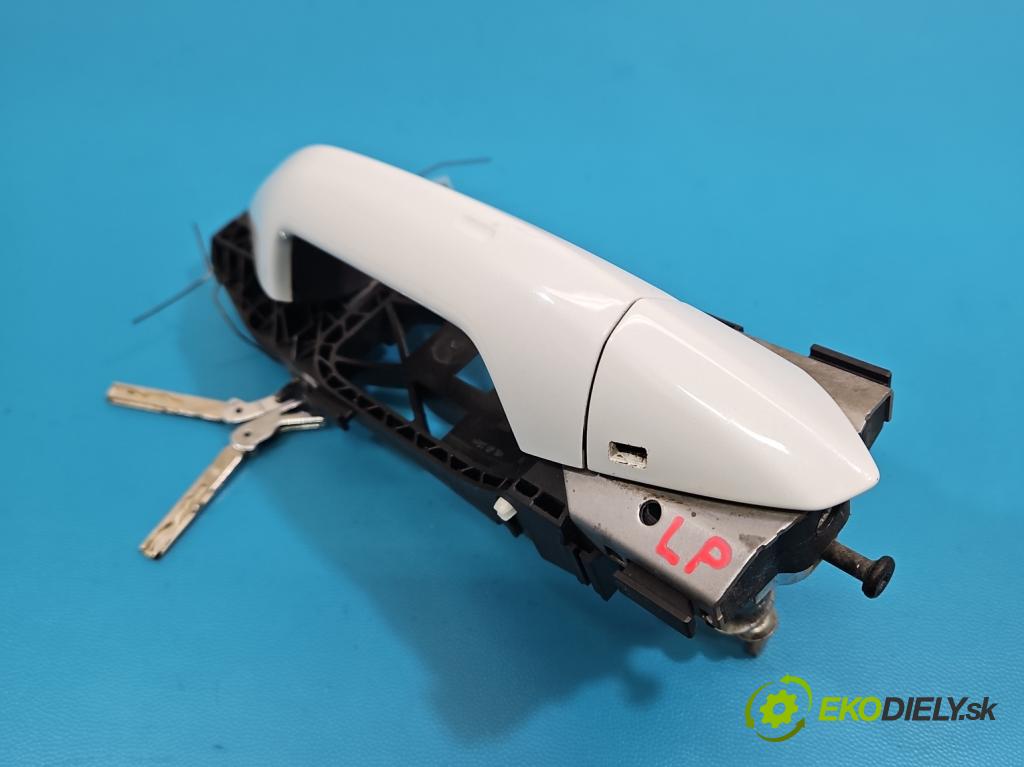 Skoda Octavia IV 2019- 2.0 TDI 116 HP manual 85 kW 1968 cm3 5- rukoväť predné ľavé mimo: 8V0837885 (Kľučka dverí vonkajšia predná ľavá)