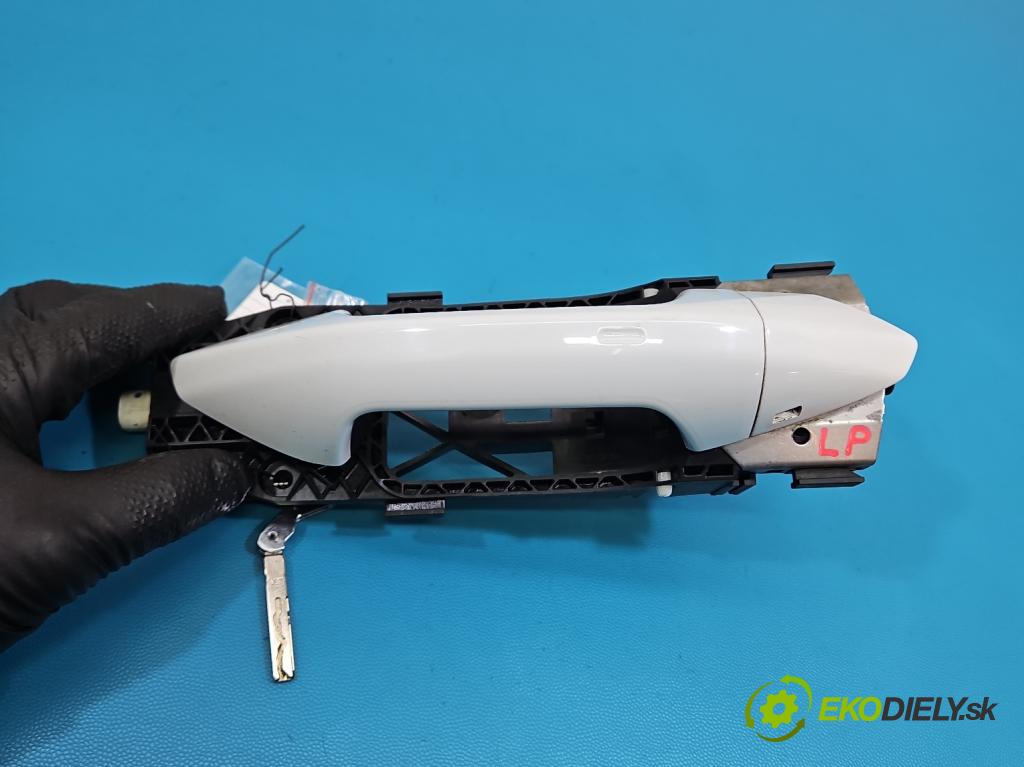 Skoda Octavia IV 2019- 2.0 TDI 116 HP manual 85 kW 1968 cm3 5- rukoväť predné ľavé mimo: 8V0837885 (Kľučka dverí vonkajšia predná ľavá)