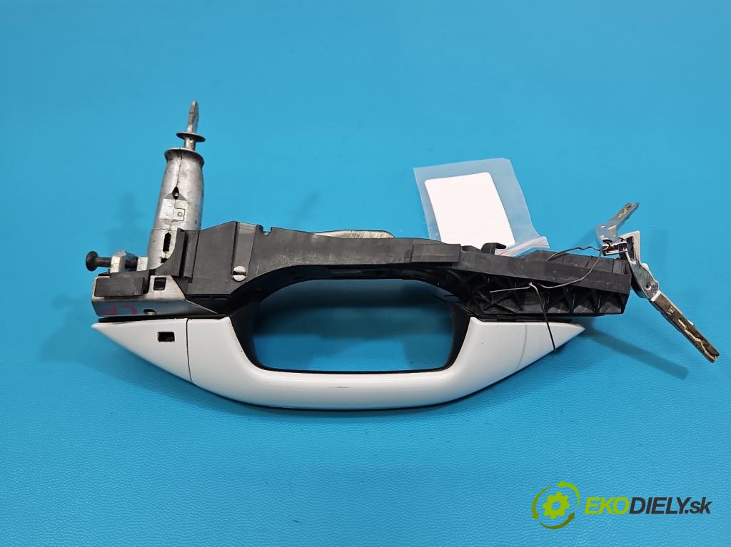 Skoda Octavia IV 2019- 2.0 TDI 116 HP manual 85 kW 1968 cm3 5- rukoväť predné ľavé mimo: 8V0837885 (Kľučka dverí vonkajšia predná ľavá)