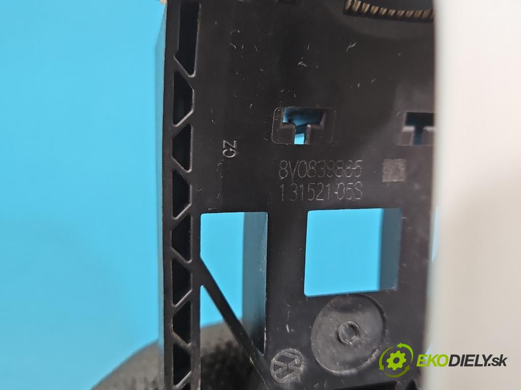 Skoda Octavia IV 2019- 2.0 TDI 116 hp manual 85 kW 1968 cm3 5- klika přední pravé 8V0839885 (Klika dveří ostatní)