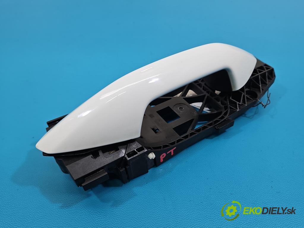 Skoda Octavia IV 2019- 2.0 TDI 116 hp manual 85 kW 1968 cm3 5- klika zadní pravé 8V0839885 (Klika dveří ostatní)