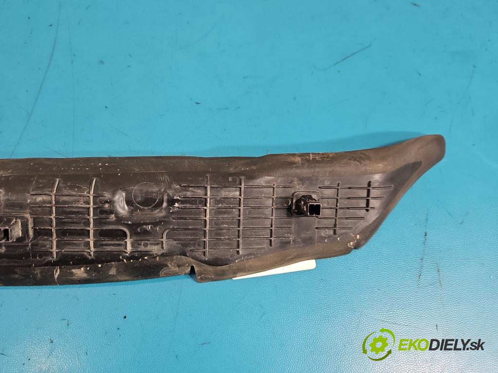 Skoda Octavia IV 2019- 2.0 TDI 116 HP manual 85 kW 1968 cm3 5- kryt plast 5E3821111B