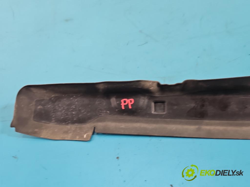 Skoda Octavia IV 2019- 2.0 TDI 116 HP manual 85 kW 1968 cm3 5- kryt plast 5E3821112B