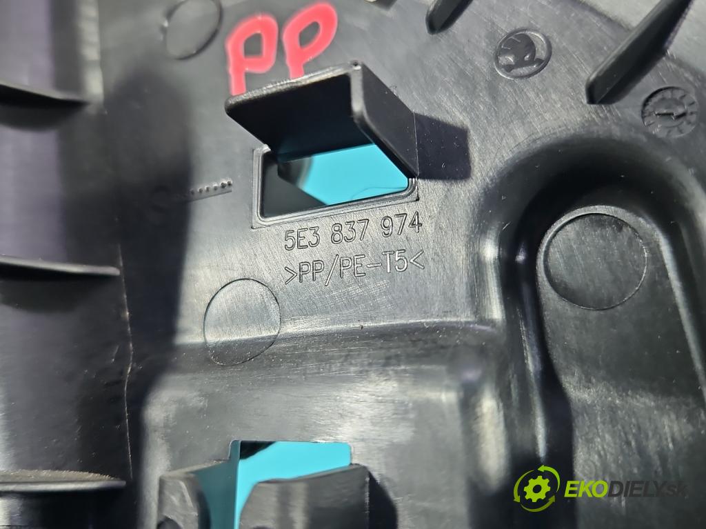 Skoda Octavia IV 2019- 2.0 TDI 116 hp manual 85 kW 1968 cm3 5- kryt plastová 5E3837974