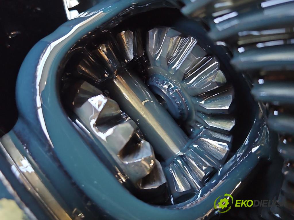 Toyota Rav4 I 1994-2000 2.0 16V 129 HP manual 95 kW 1998 cm3 3- Most: zadní: