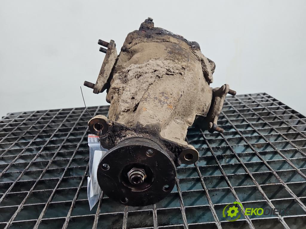 Toyota Rav4 I 1994-2000 2.0 16V 129 HP manual 95 kW 1998 cm3 3- Most: zadní: