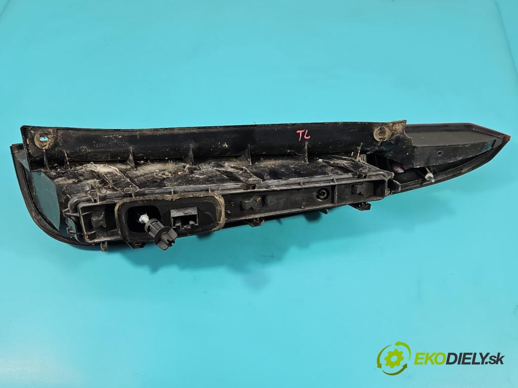 Ford Fiesta Mk6 2002-2008 1.3 8V 69KM manual 51 kW 1299 cm3 5- svetlo / reflektor zadné ľavé 2S61-13A603-B (Kľučka dverí ostatné)