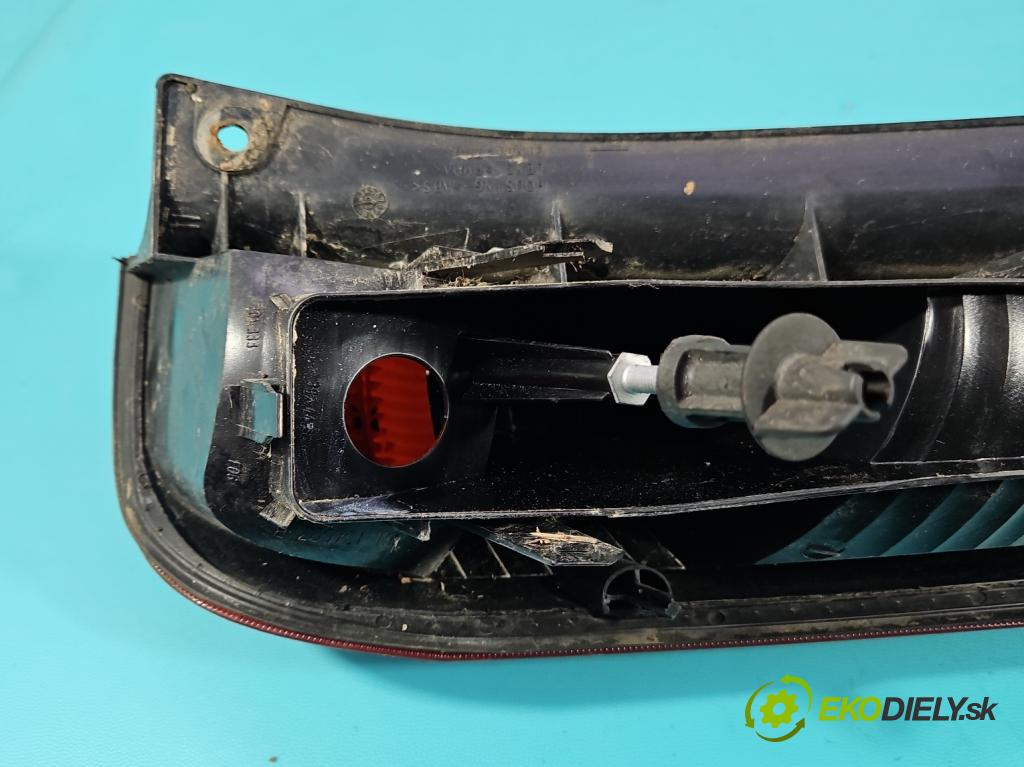 Ford Fiesta Mk6 2002-2008 1.3 8V 69KM manual 51 kW 1299 cm3 5- svetlo / reflektor zadné ľavé 2S61-13A603-B (Kľučka dverí ostatné)