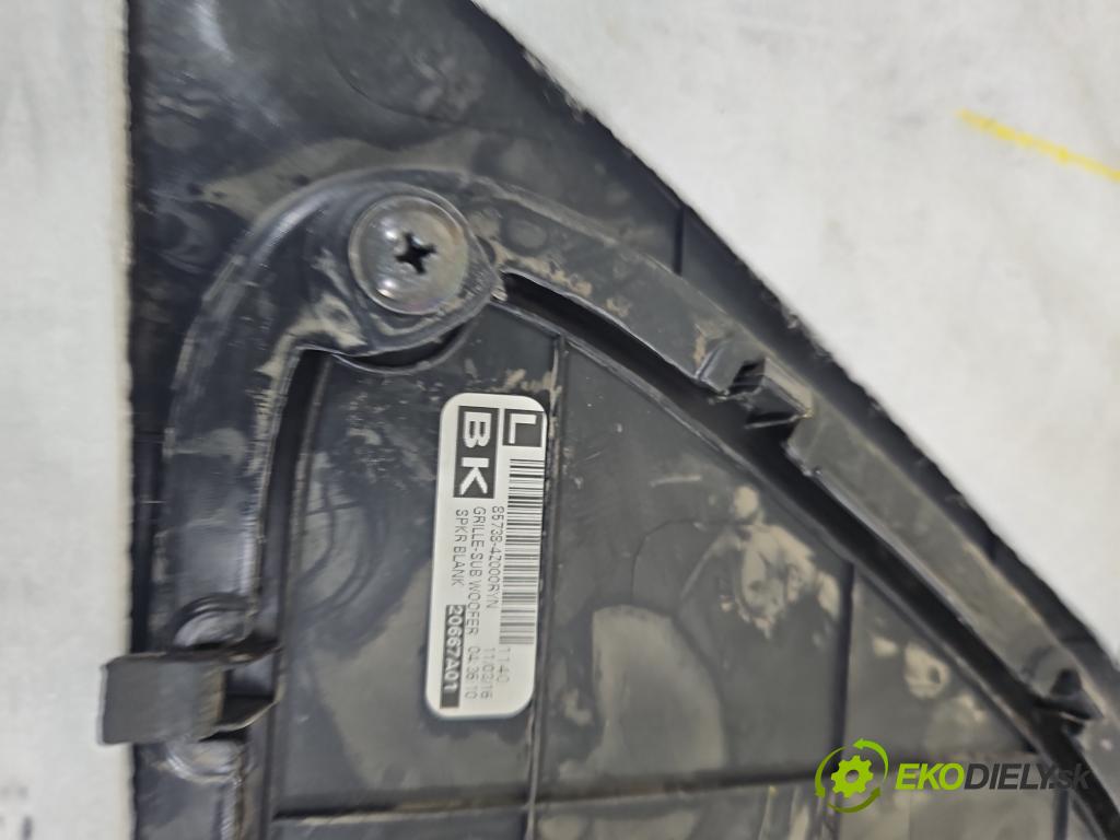 Hyundai Santa Fe III 2012–2018 2.4 GDI 190 HP automatic 140 kW 2359 cm3 5- Čalounictví: kufra: ľavé QBFN10557