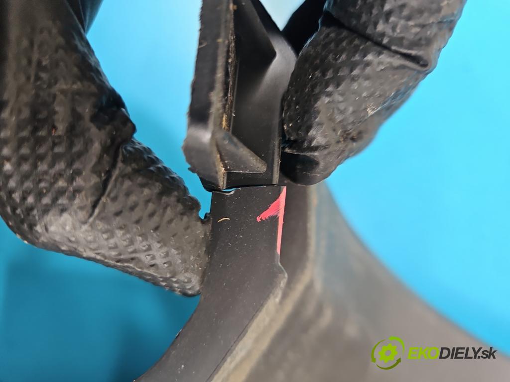 Hyundai Santa Fe III 2012–2018 2.4 GDI 190 HP automatic 140 kW 2359 cm3 5- Čalounictví: kufra: ľavé QBFN10557