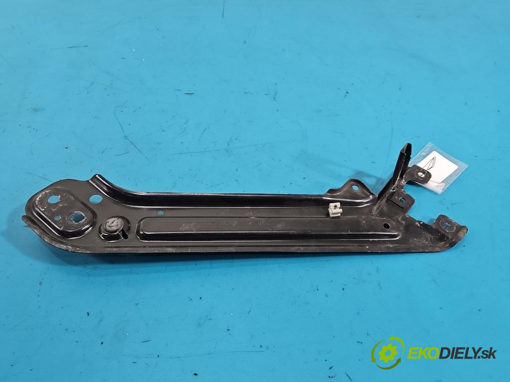 Skoda Octavia IV 2019- 2.0 TDI 116 HP manual 85 kW 1968 cm3 5- Upevnenie: 5E3806929