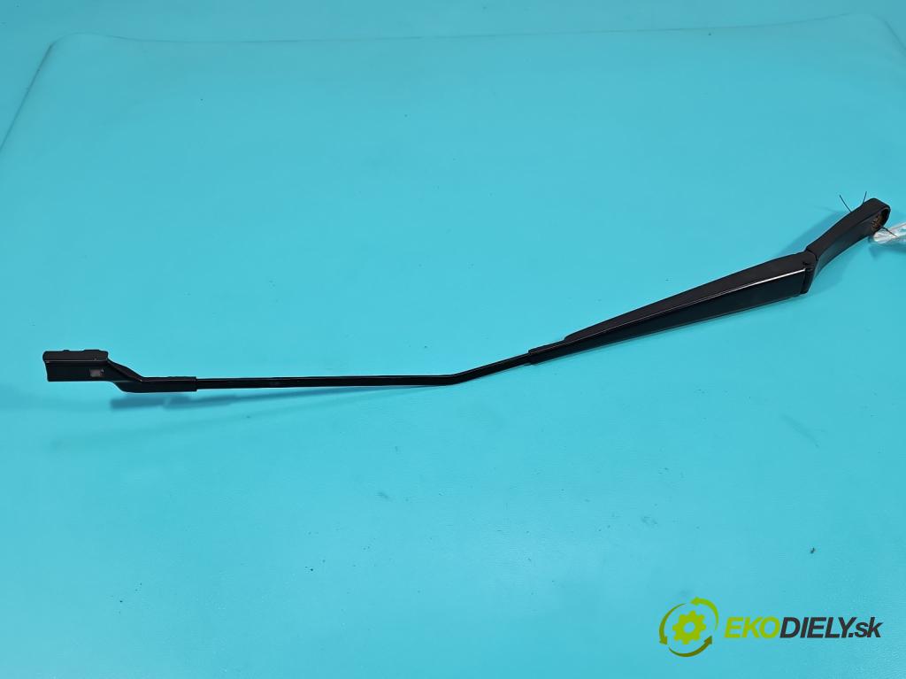 Skoda Octavia IV 2019- 2.0 TDI 116 hp manual 85 kW 1968 cm3 5- rameno stěrače pravé 97036203
